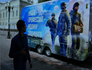 Russia: Recruitment of foreign nationals to fight in Ukraine amounts to human trafficking